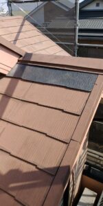 東京都板橋区・ひび割れたコロニアル屋根の部分交換 (2)